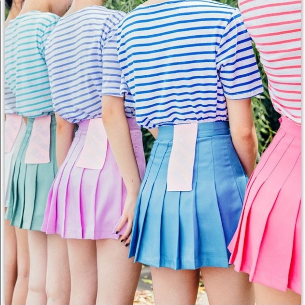 [BUNDLE 2 for $15] Chuu Pleated Mini Skirt/Skort -5 Youth